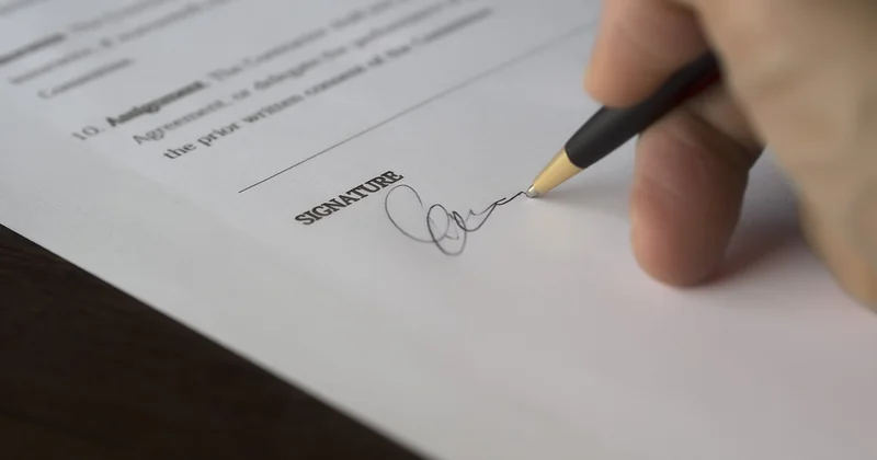The clauses that actually protect you—and what to ask for
